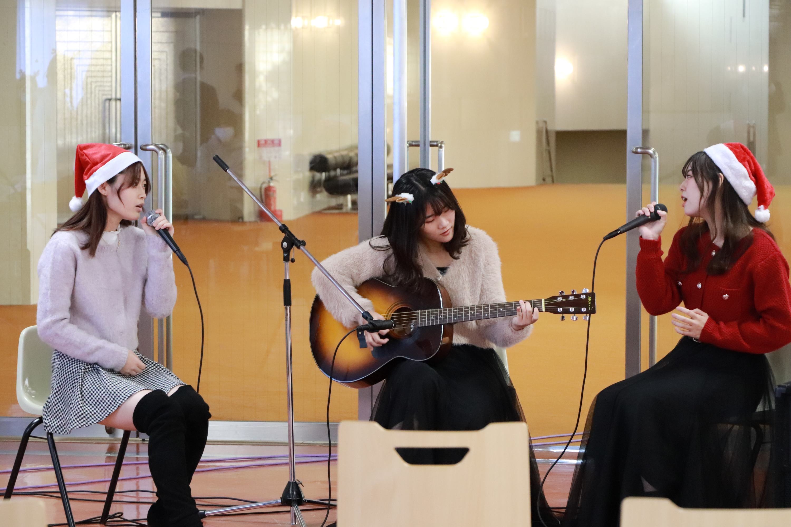 Let's sing