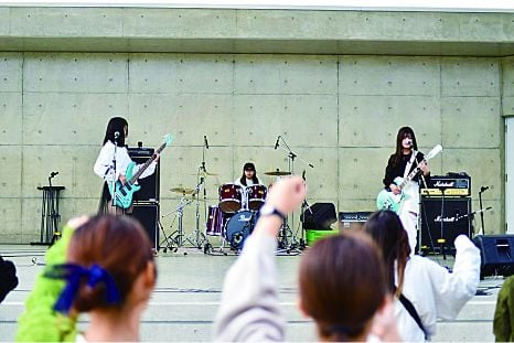軽音部ライブの様子