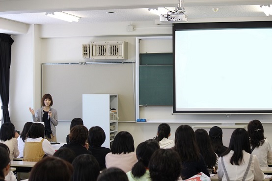 看護学部の学部紹介