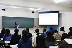 栄養学部の学部紹介